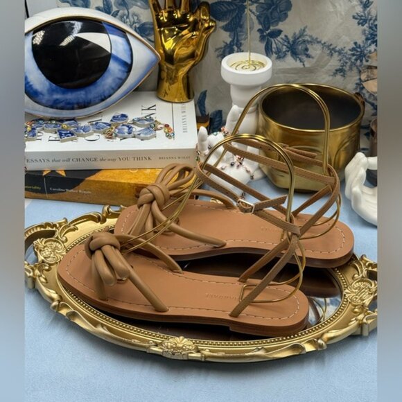 🆕 LOEFFLER RANDALL 🧿 NWOB Henriette Leather Bow Flat Sandal, Dune - Sz 7 - Picture 8 of 13